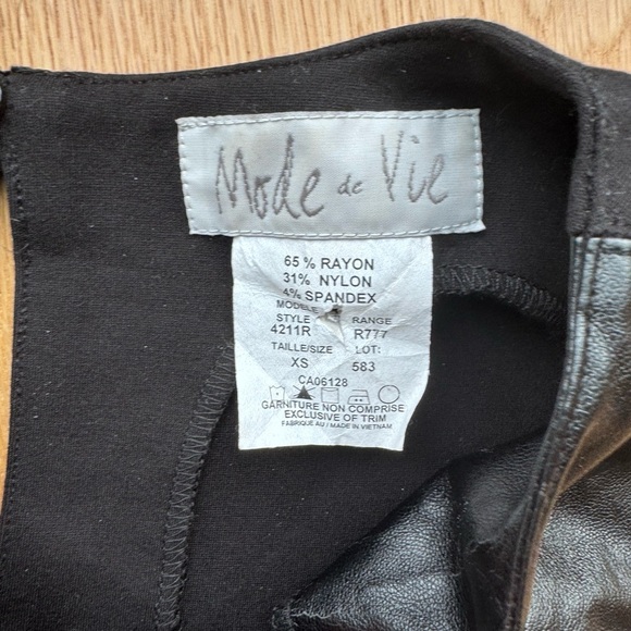 MODE DE VIE BLACK FAUX LEATHER SLEEVELESS MIDI DRESS - XS - Picture 13 of 17
